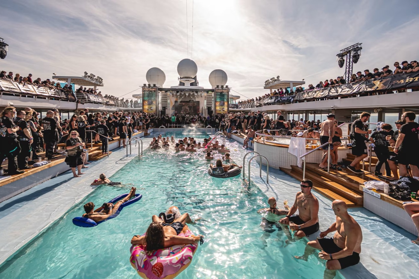 Full Metal Cruise XIV mit Mein Schiff