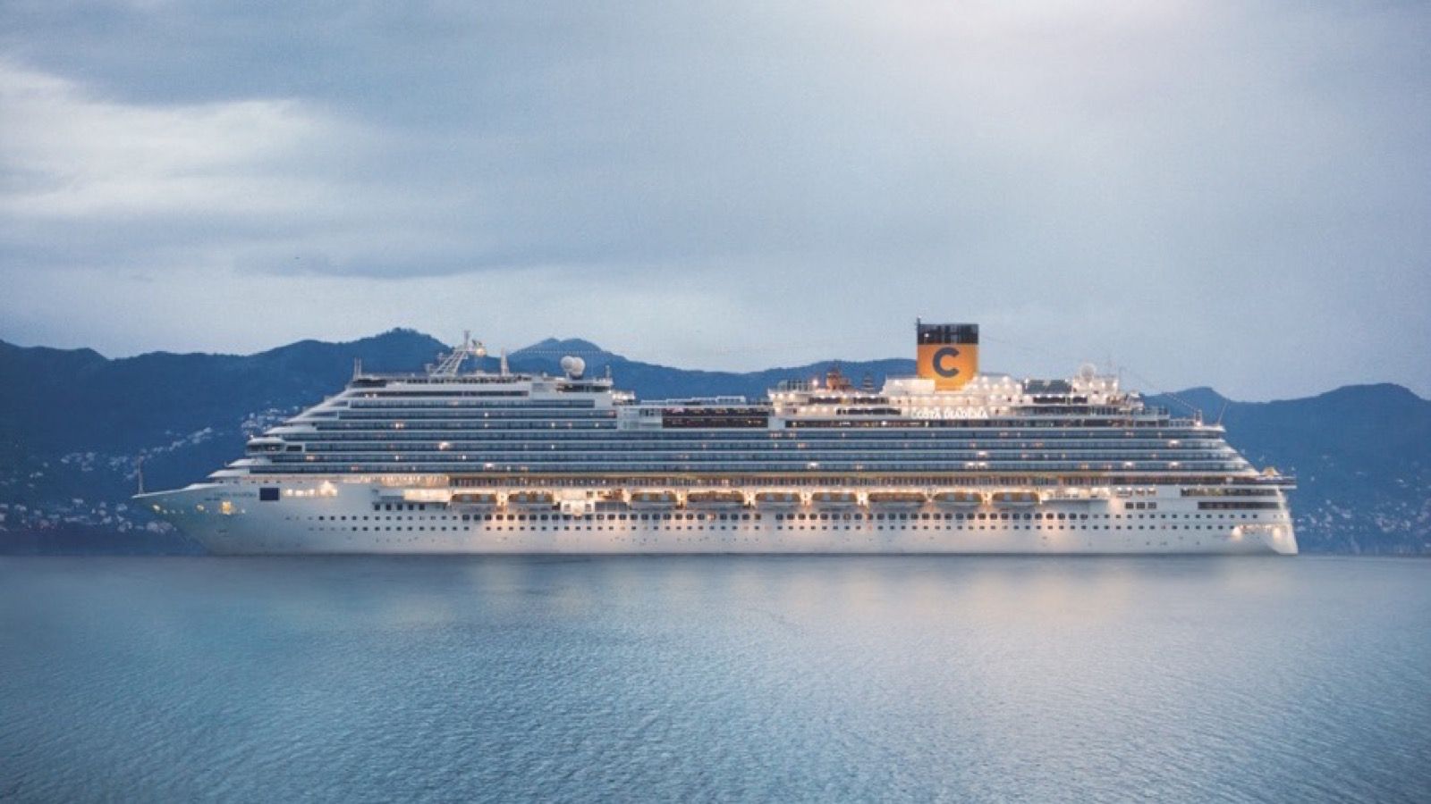 Costa Diadema auf See