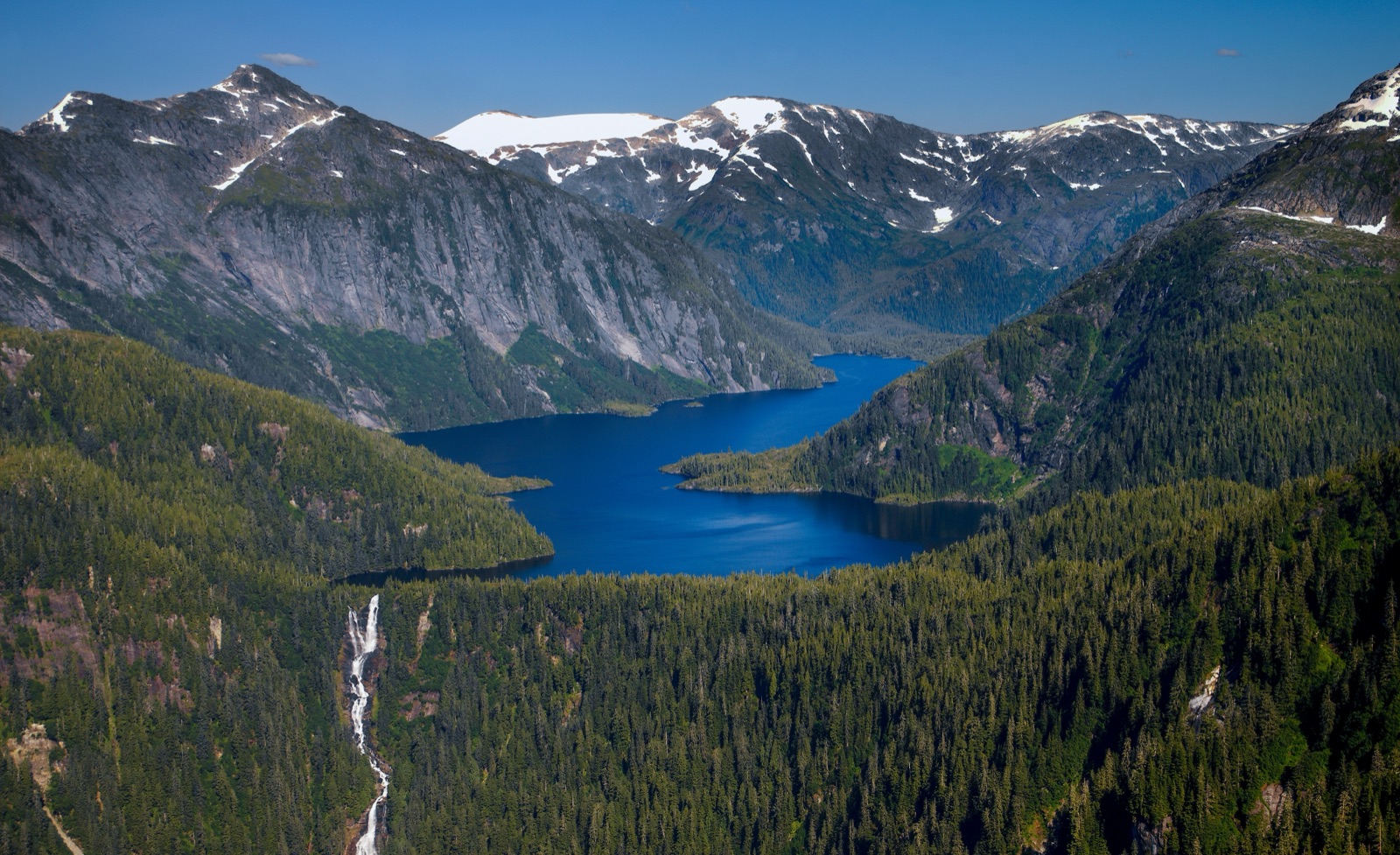 Hokkaido, Aleuten und Alaskas Inside Passage: Kraftvolle Ursprünglichkeit