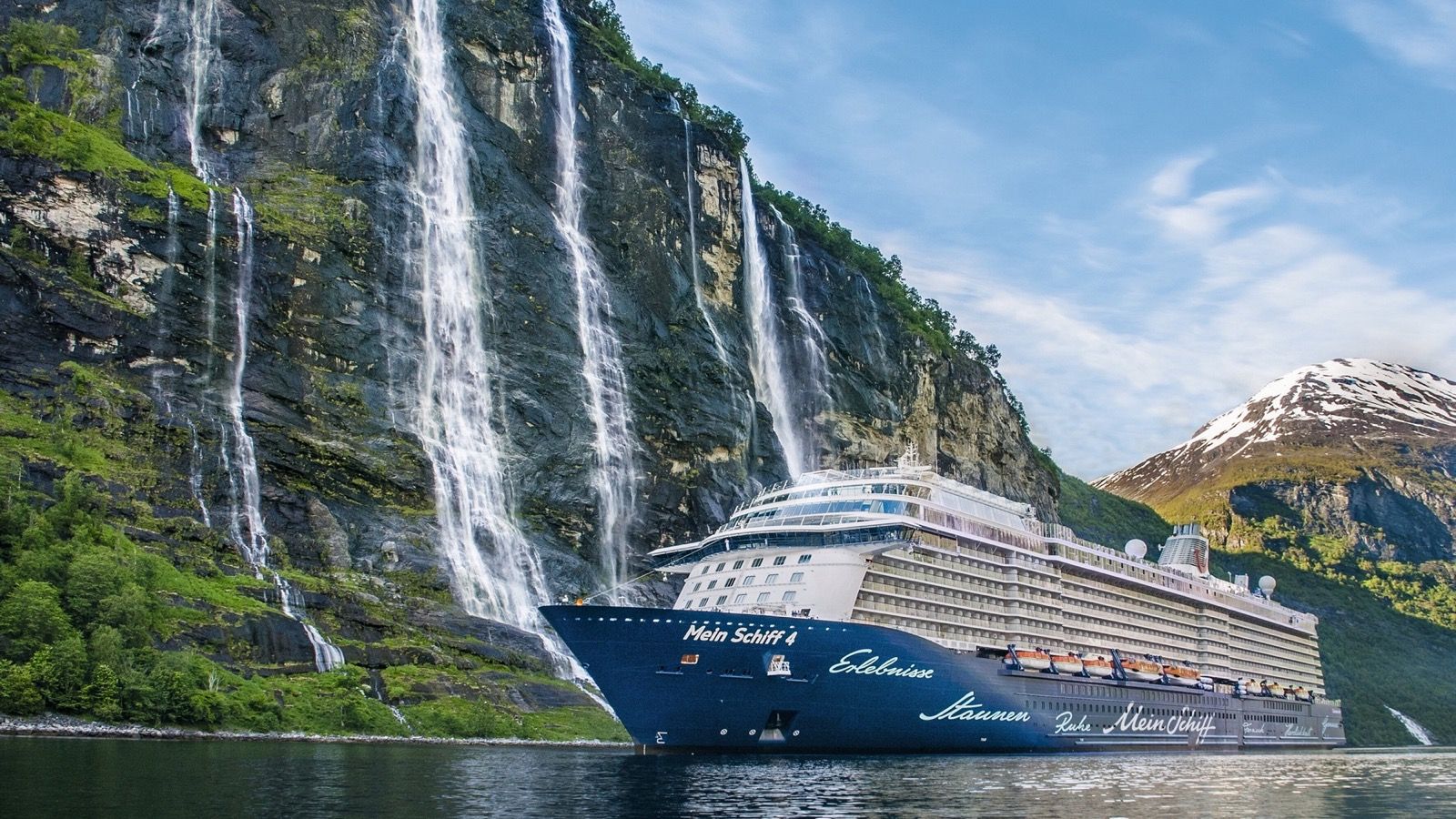 Mein Schiff 4 auf See