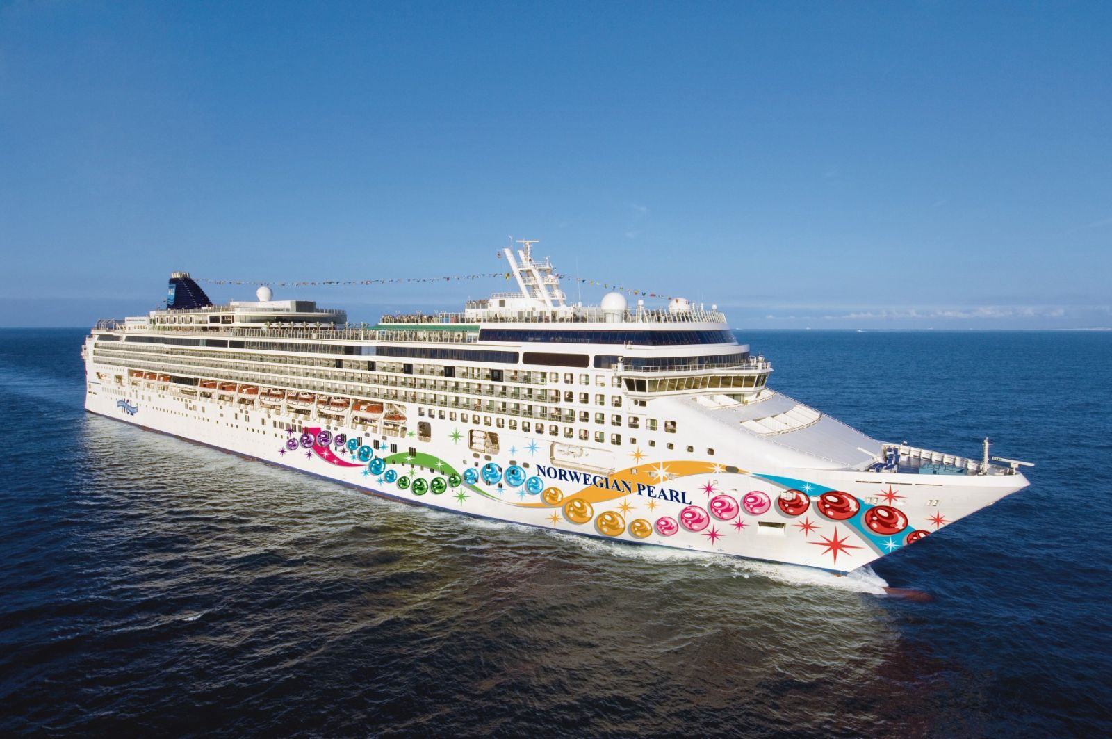 Norwegian Pearl auf See